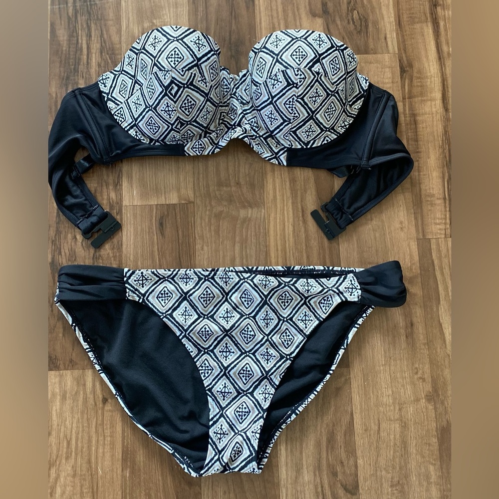 Old Navy Tribal Print Underwire Bikini